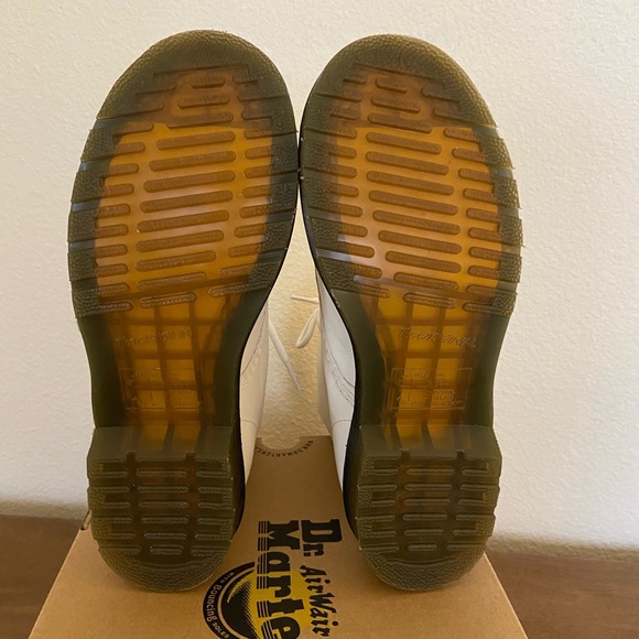 Dr. Martens Like New 1460 Pascal Virginia Leather - Picture 5 of 6